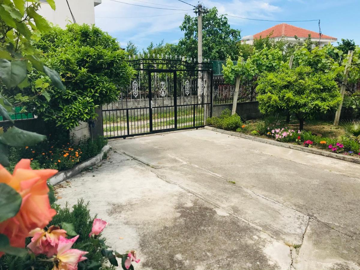 Villa Ajla Durres Exterior photo
